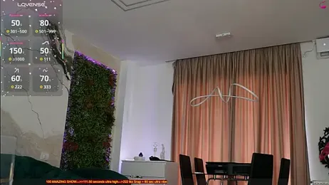 emily_bloom stripchat stream image