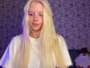 lesi_moonie chaturbate stream image, 24.07.2025 22:40