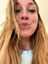 Sweet___Emily stripchat stream image, 04.08.2025 13:10