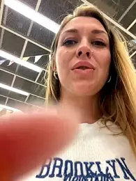 Sweet___Emily stripchat stream image, 08.08.2025 13:40