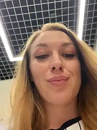Sweet___Emily stripchat stream image, 18.08.2025 13:10