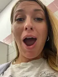 Sweet___Emily stripchat stream image, 06.09.2025 13:30