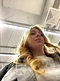 Sweet___Emily stripchat stream image, 18.09.2025 13:40