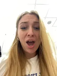 Sweet___Emily stripchat stream image, 22.09.2025 14:10