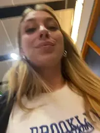 Sweet___Emily stripchat stream image, 22.09.2025 14:10