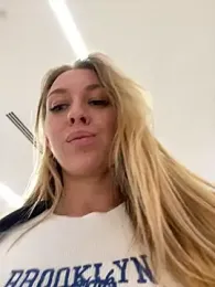 Sweet___Emily stripchat stream image, 04.10.2025 13:10