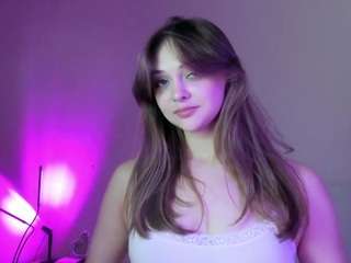 may-flowere camsoda stream image, 07.10.2025 10:30