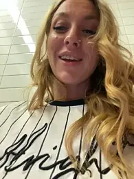 Sweet___Emily stripchat stream image, 09.10.2025 13:40