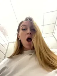 Sweet___Emily stripchat stream image, 17.10.2025 13:10