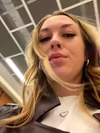 Sweet___Emily stripchat stream image, 29.11.2025 13:20