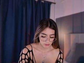 nina-rose camsoda stream image, 17.12.2025 15:50