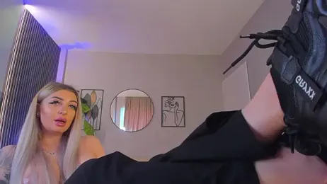 emily_bloom stripchat stream image