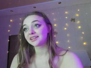 may-flowere camsoda stream image, 19.01.2026 10:30