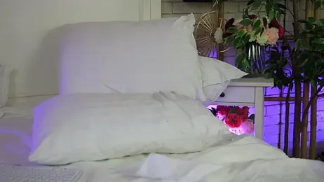 EmillyBronte stripchat stream image