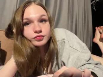 nloraaa chaturbate stream image