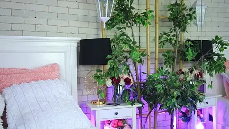 EmillyBronte stripchat stream image