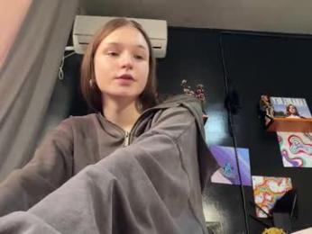 nloraaa chaturbate stream image