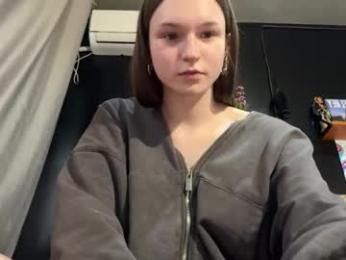 nloraaa chaturbate stream image