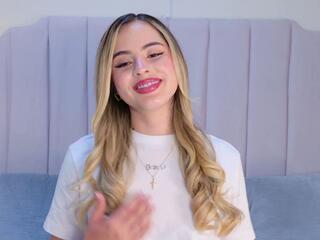 Alison Ferrer flirt4free stream image, 01.03.2026 23:00