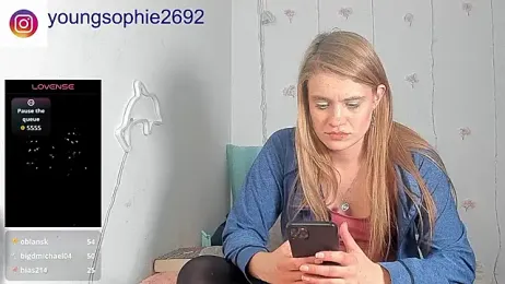 YoungSophie stripchat stream image