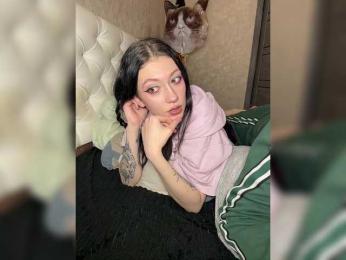 LuckyStar bongacams stream image