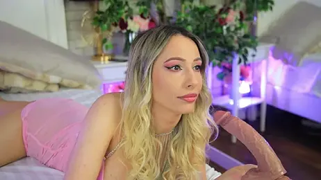 EmillyBronte stripchat stream image