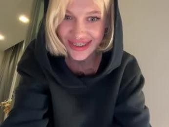 golden_alinee chaturbate stream image, 05.04.2026 11:30