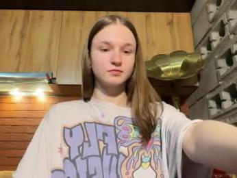 nloraaa chaturbate stream image