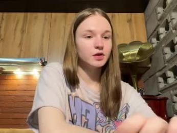 nloraaa chaturbate stream image