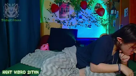 TrickyKitsune stripchat stream image