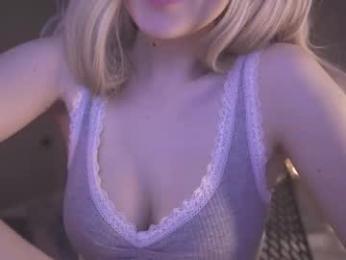 alice_kosmos chaturbate stream image, 18.05.2026 02:00