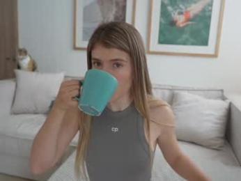 rebeccastonee chaturbate stream image, 11.03.2025 18:20