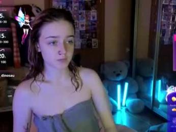 queen_kitty1818 chaturbate stream image, 14.03.2025 05:40