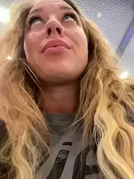 Sweet___Emily stripchat stream image, 25.03.2025 13:20