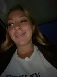 Sweet___Emily stripchat stream image, 28.03.2025 17:10