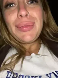 Sweet___Emily stripchat stream image, 28.03.2025 17:10