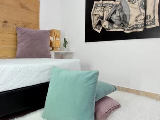 Juliana Saenz flirt4free stream image, 16.04.2025 05:00