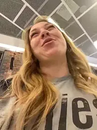 Sweet___Emily stripchat stream image, 02.05.2025 13:10