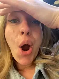Sweet___Emily stripchat stream image, 02.05.2025 13:10