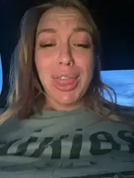 Sweet___Emily stripchat stream image, 02.05.2025 13:10