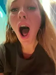 Sweet___Emily stripchat stream image, 07.05.2025 13:20
