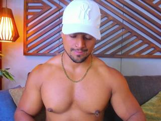 Mike Esteves flirt4free stream image, 24.01.2025 03:30