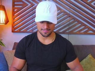 Mike Esteves flirt4free stream image, 24.01.2025 03:30